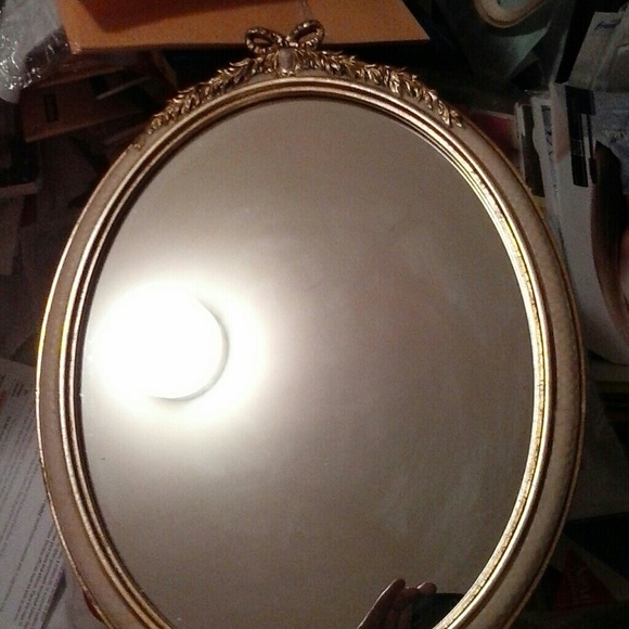 Antique Oval Mirror Gold 16 x 12 in - Picture 3 of 8